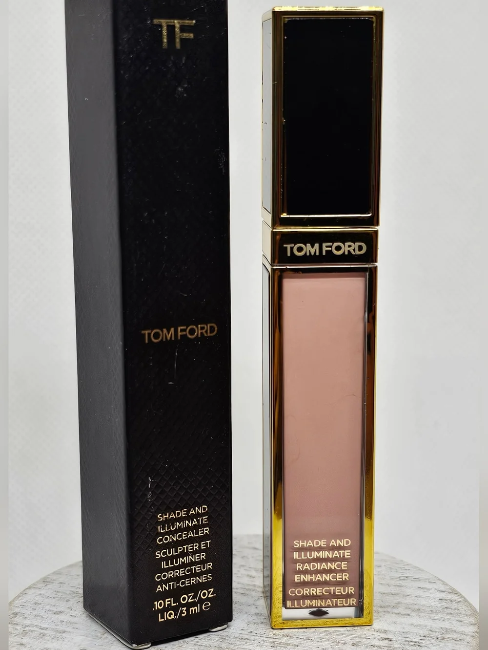 Tom Ford Shade & Illuminate Concealer In Light